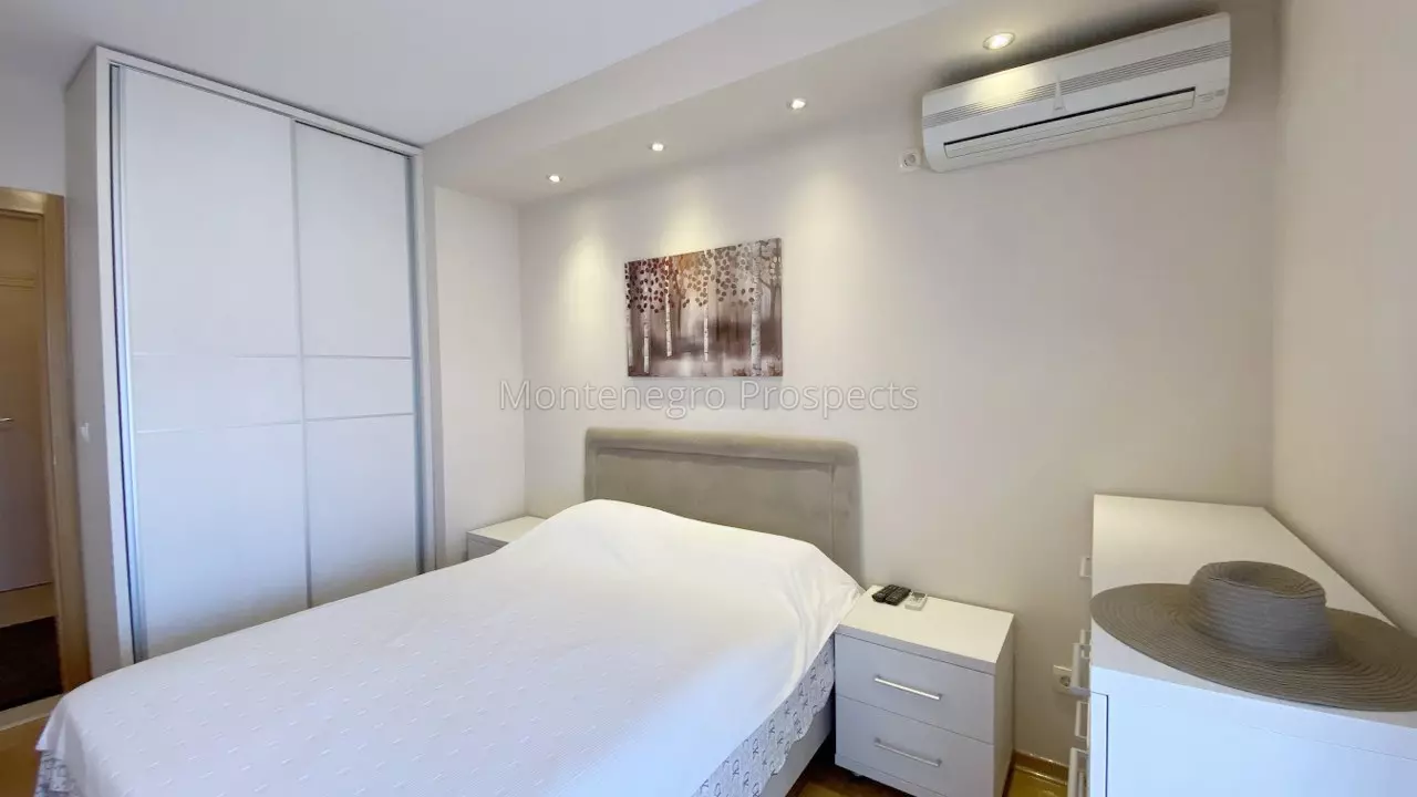 10268 large apartment in bar 14