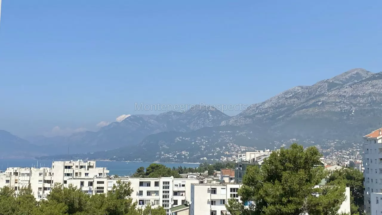 10268 large apartment in bar 27