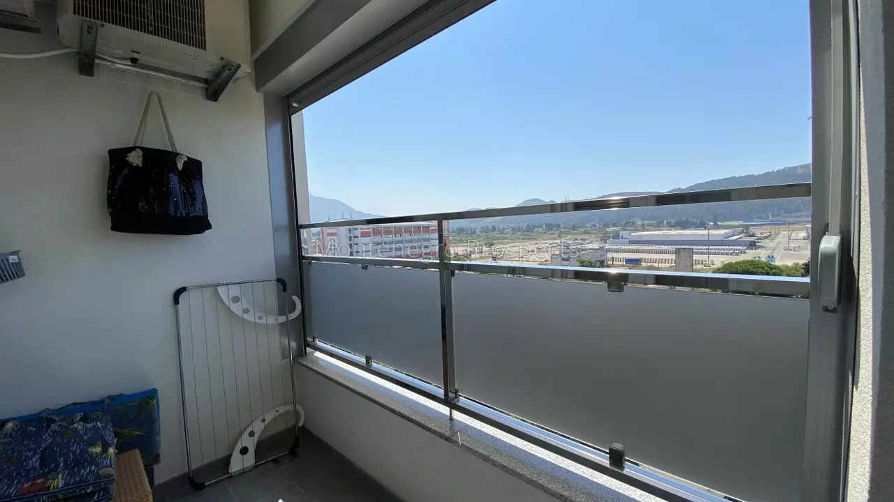 10268 large apartment in bar 9