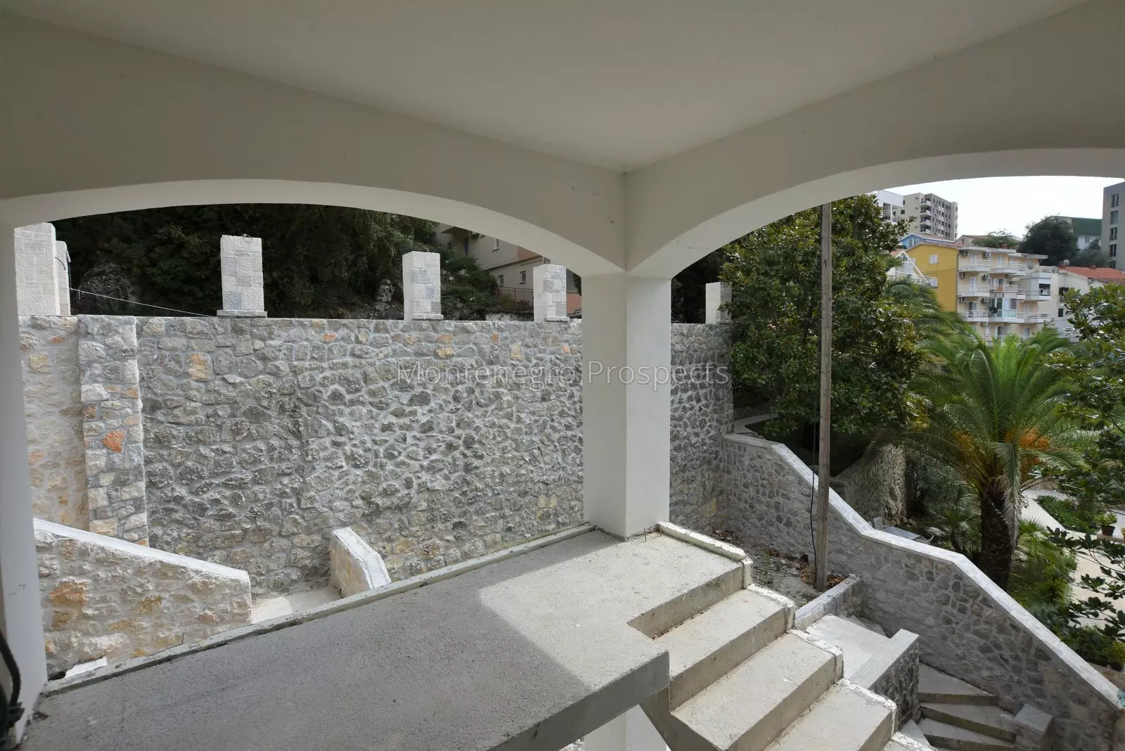 12199 villa in becici 12