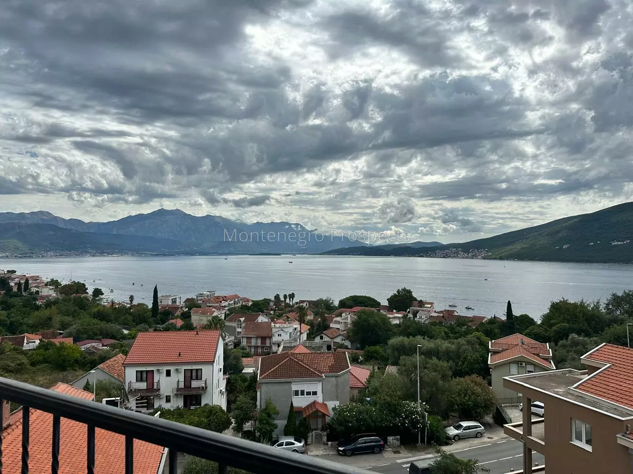 14172 djenovici apartment with sea views 31