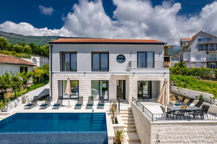 14175 villa in mrcevac 1
