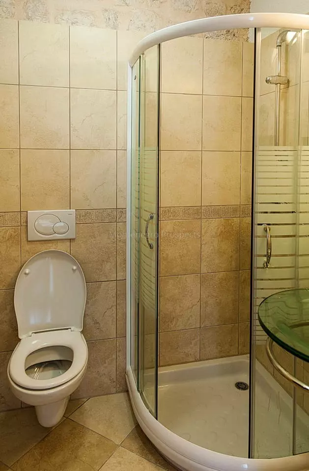 One bedroom apartment in historic stone palace with stunning sea views 13823 6