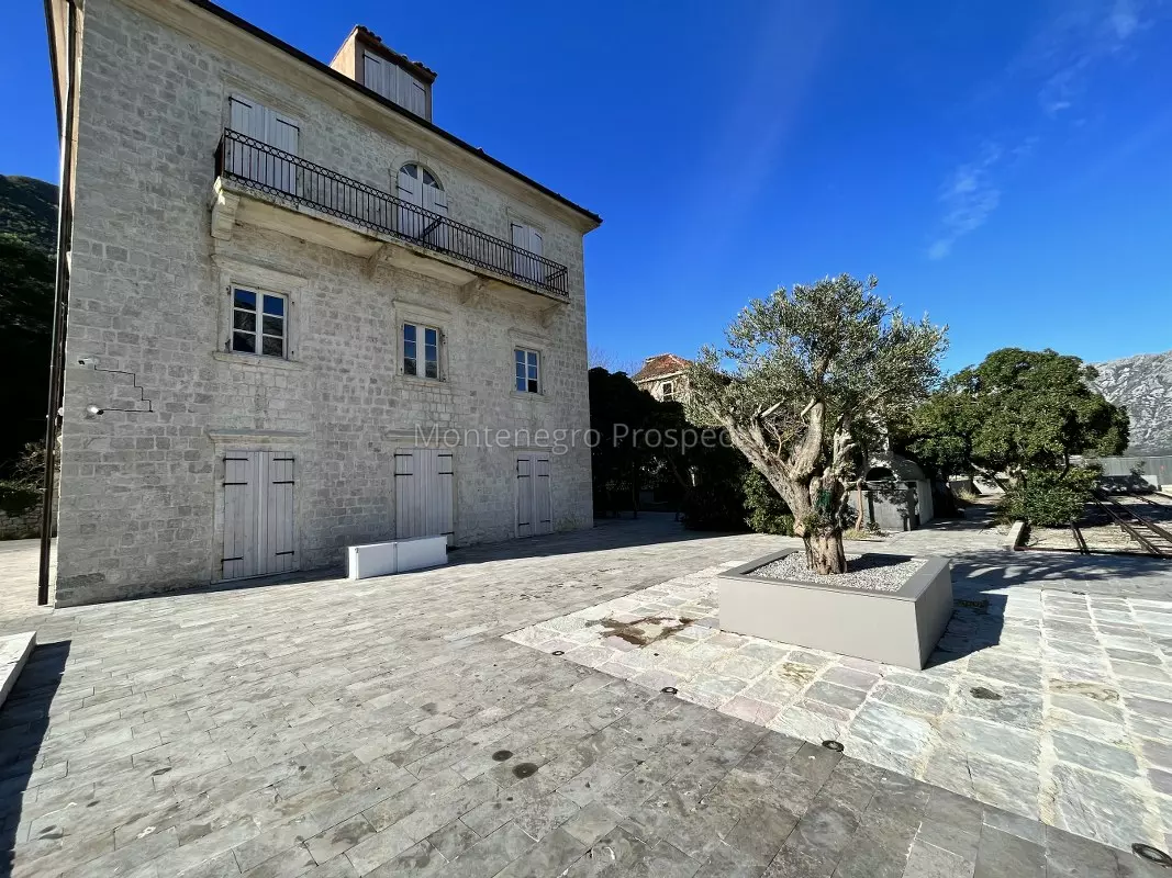 Stunning waterfront stone house ideal for a hotel in prcanj kotor bay 13569 2