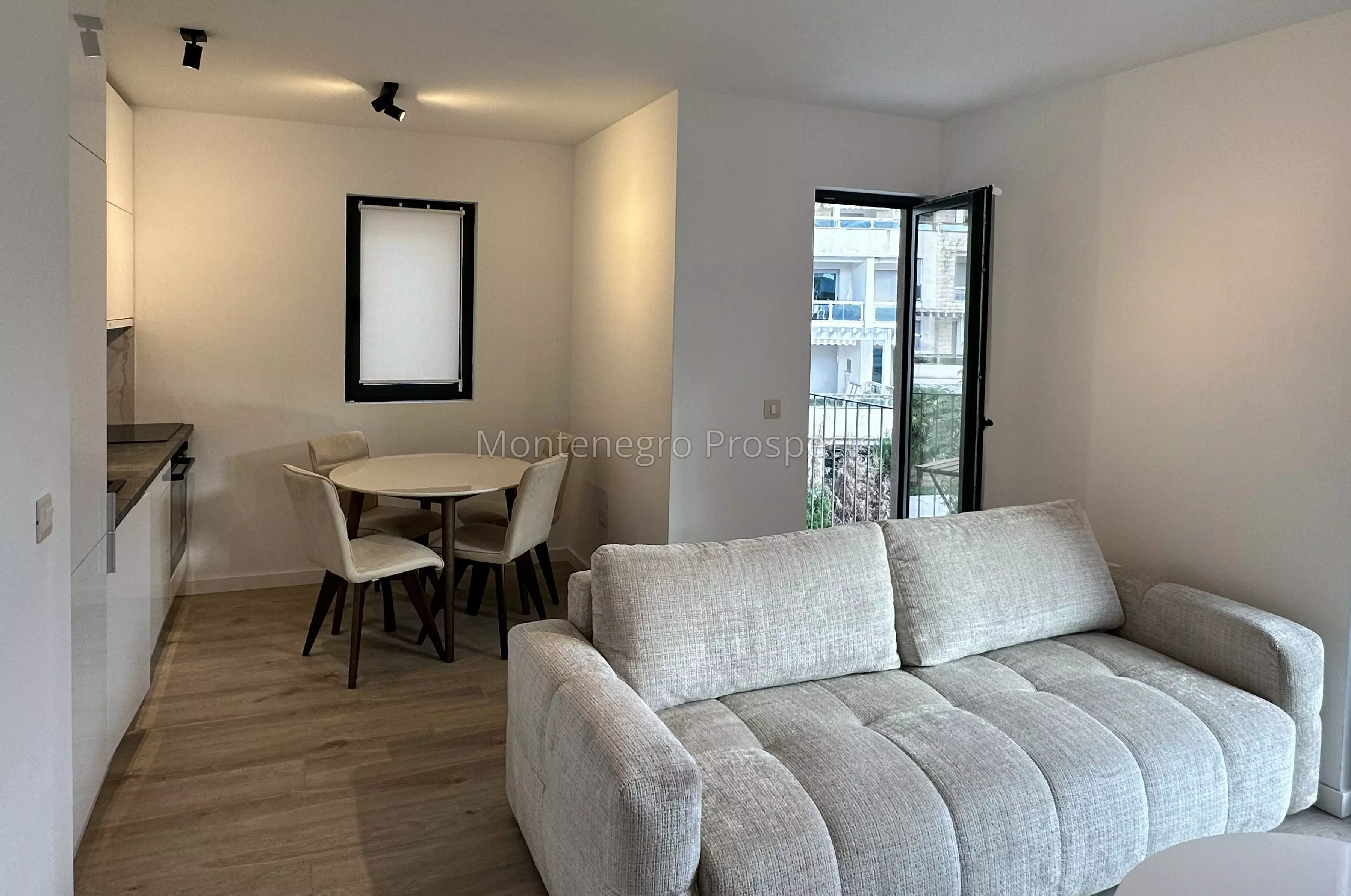 13828 apartment for sale in dobrota 18