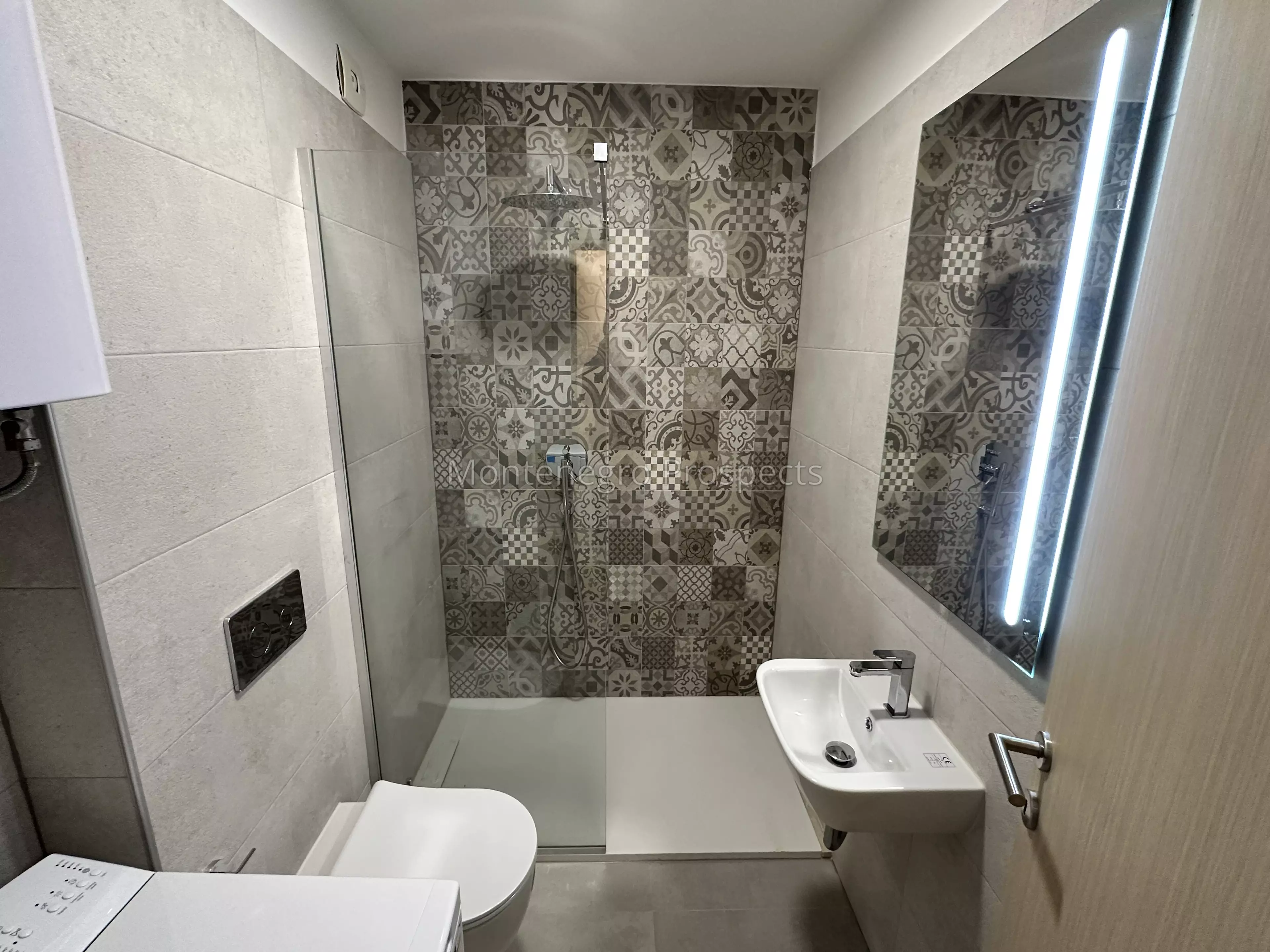 13828 apartment for sale in dobrota 23