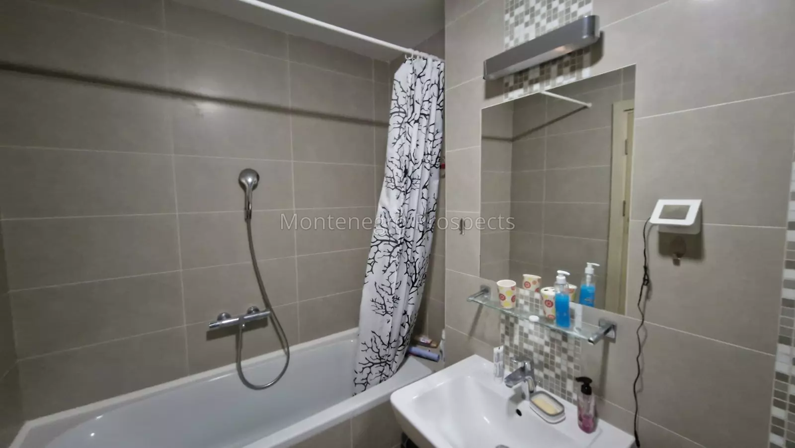 14177 apartment with excellent views morinj 6
