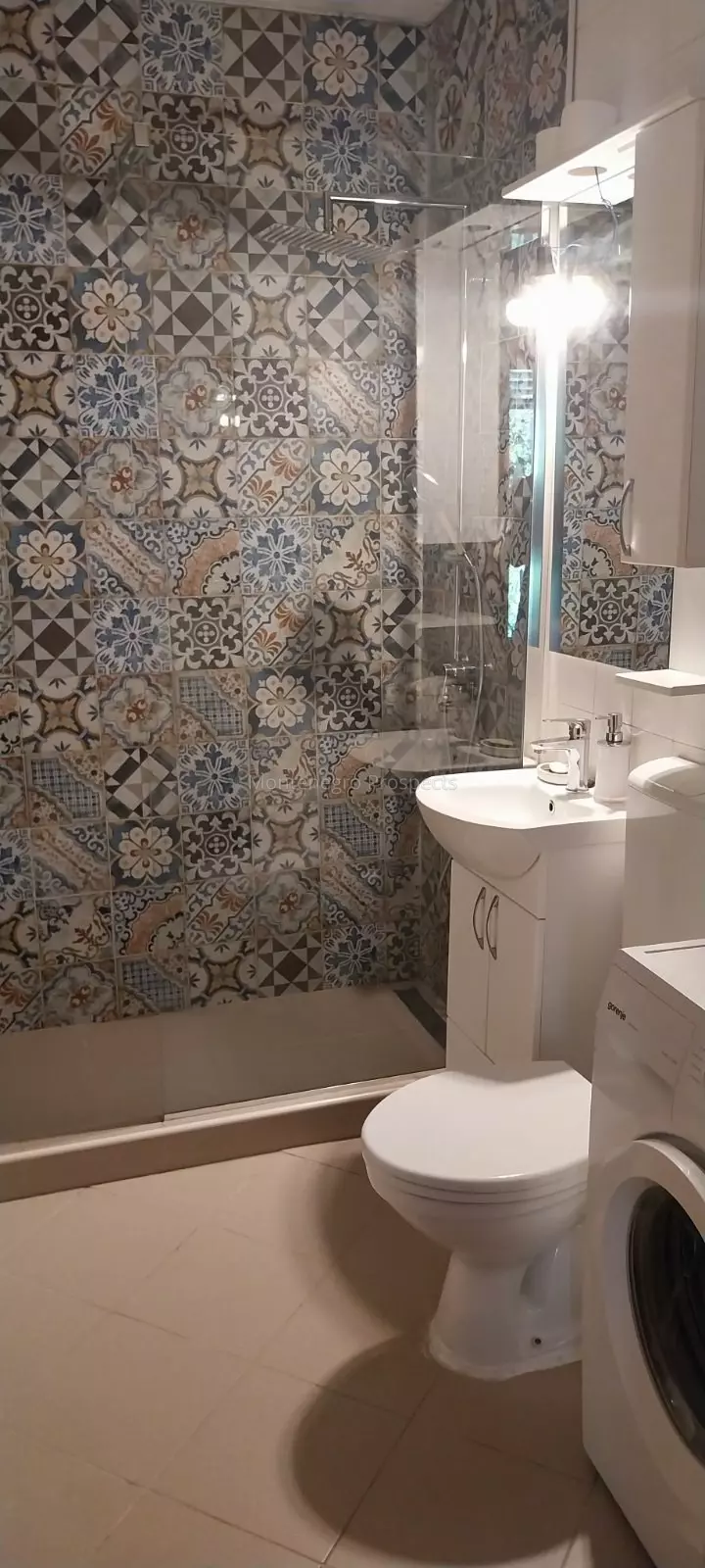 Spacious two bedroom apartment minutes away from the sea risan 13831 4