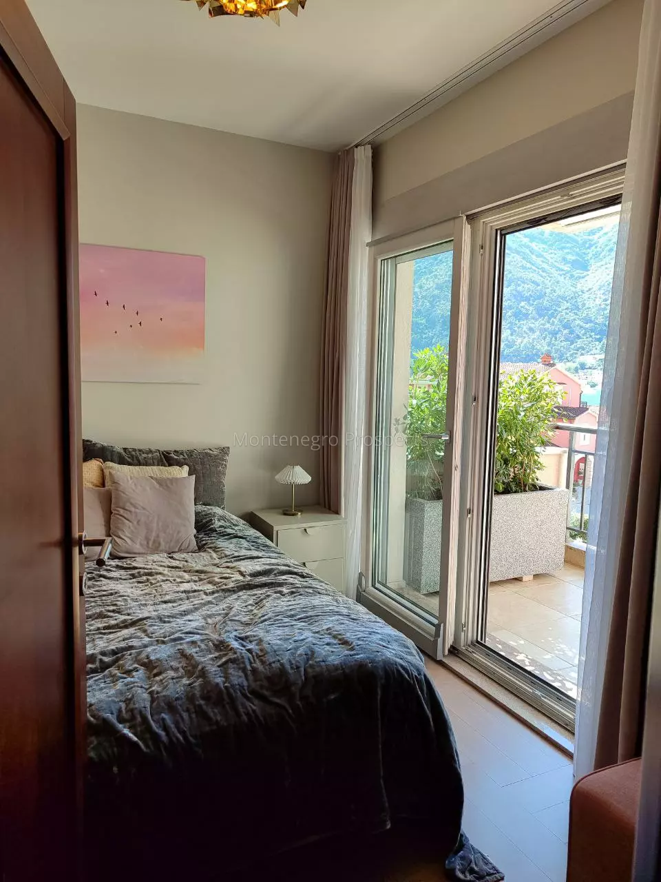 Three bedroom apartment for sale in dobrota   70 m from the sea 13838 12