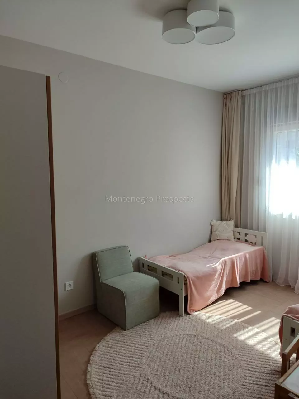 Three bedroom apartment for sale in dobrota   70 m from the sea 13838 15