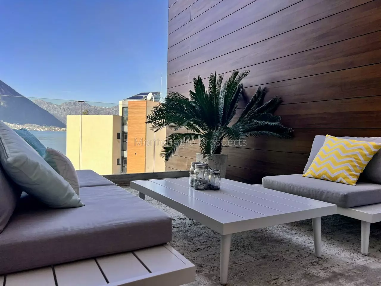 Two bedroom aparment just few minutes from the sea in dobrota kotor bay 13839 14