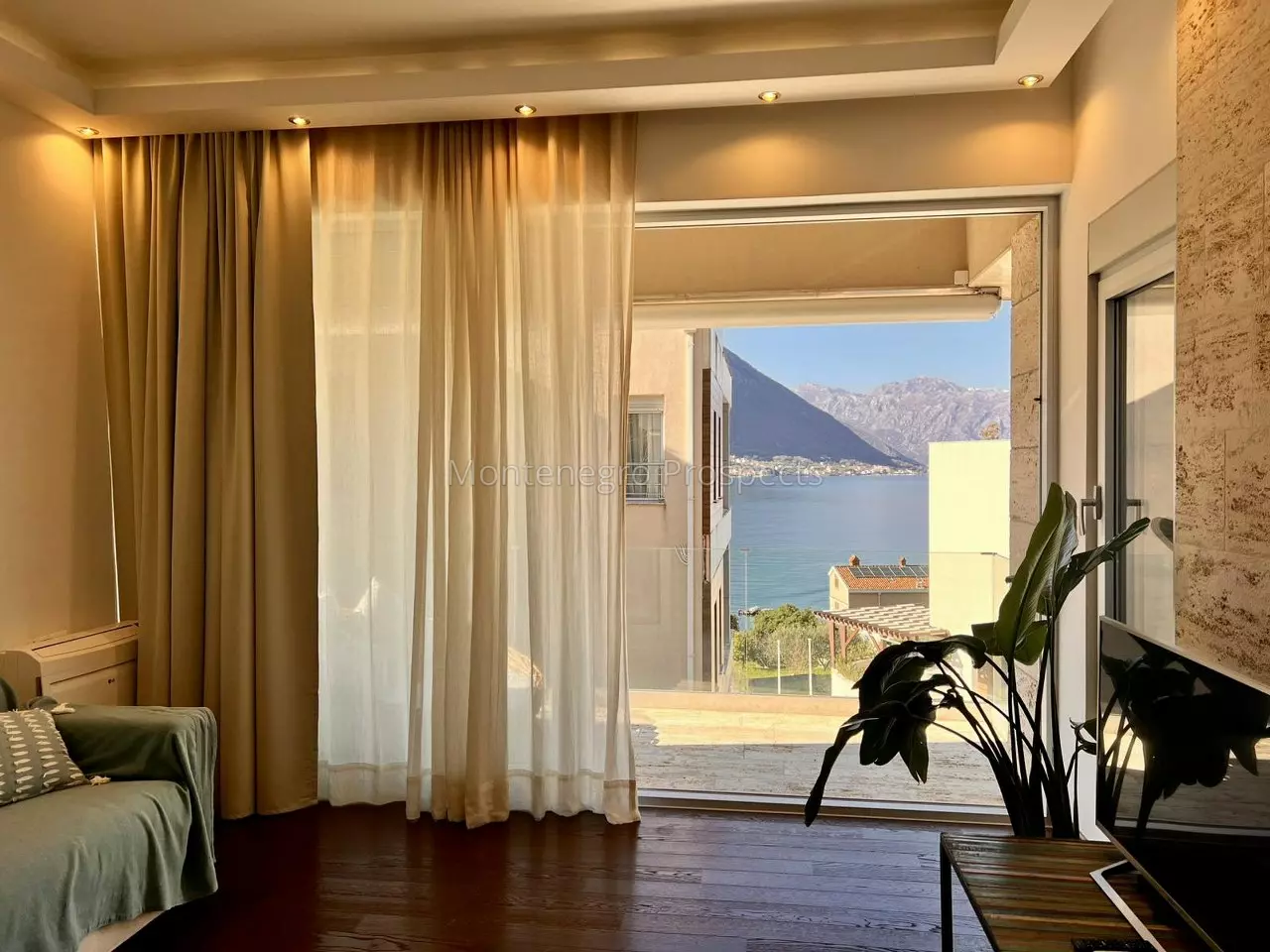 Two bedroom aparment just few minutes from the sea in dobrota kotor bay 13839 22