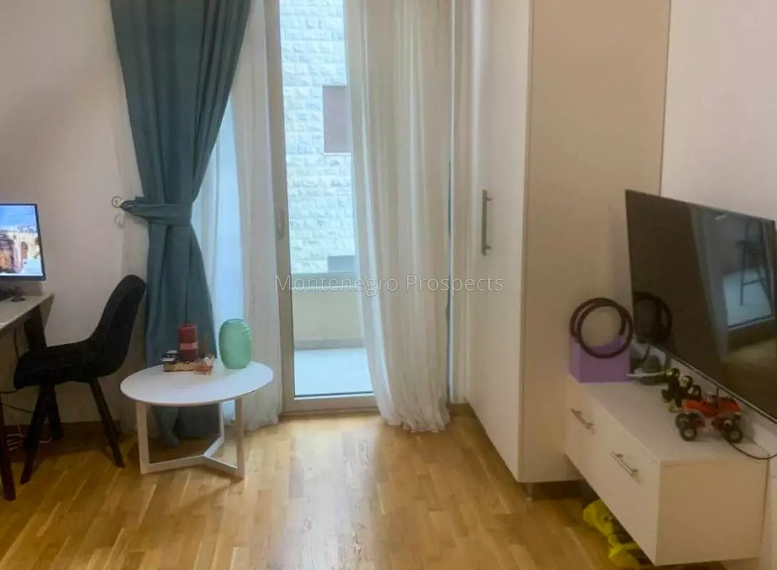 12743 studija becici 11 1090x800