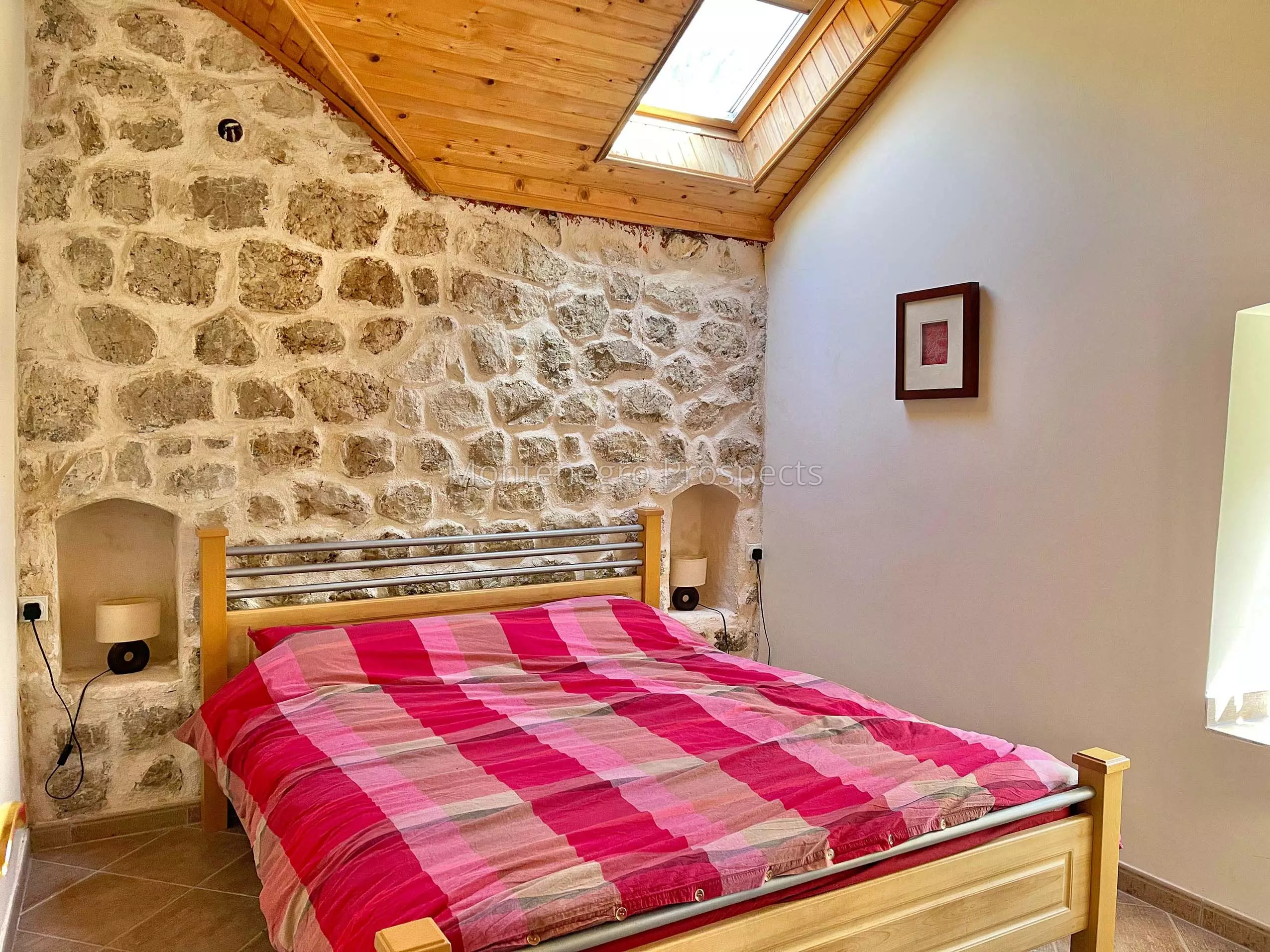 14184 risan stone house 21