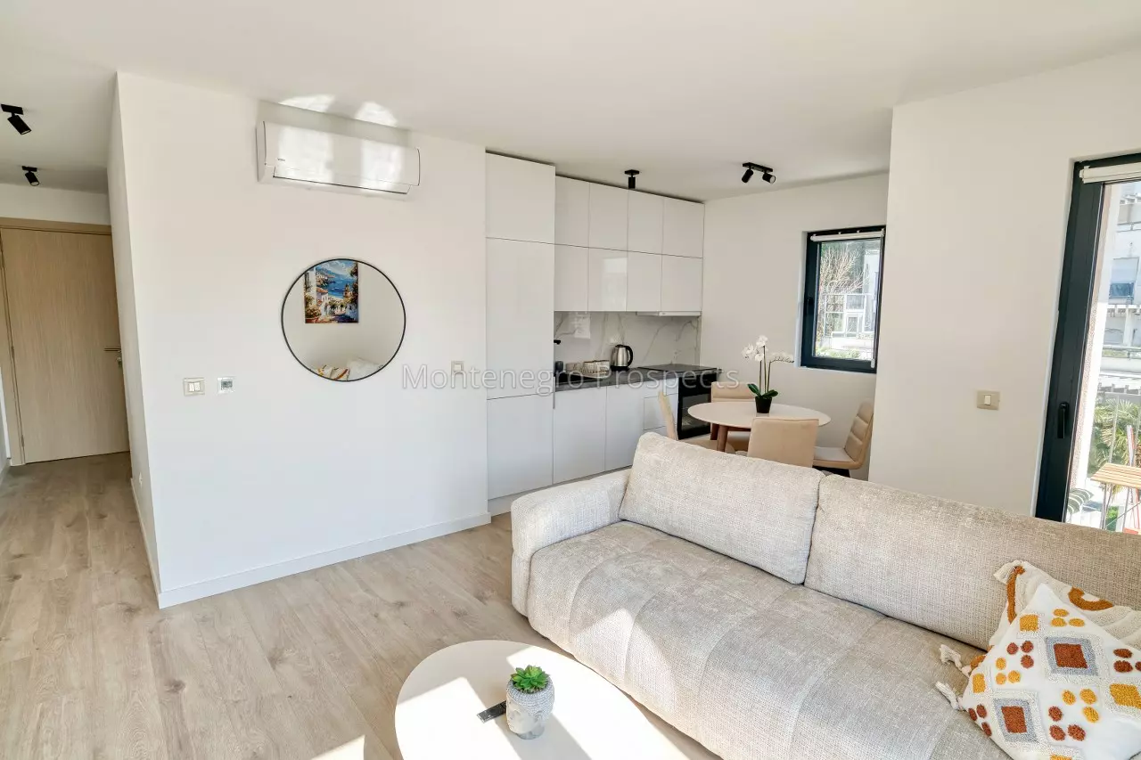 One bedroom apartment for sale 13828 19 1280x853