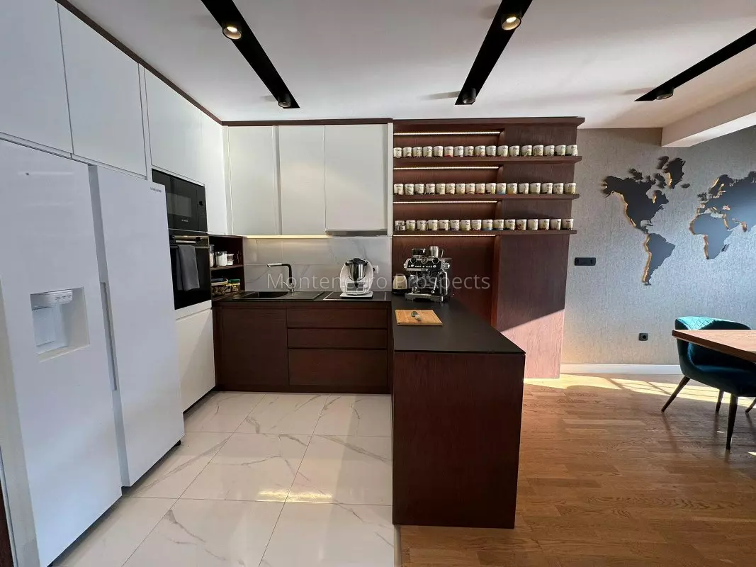 12753 dobrota 5 1067x800