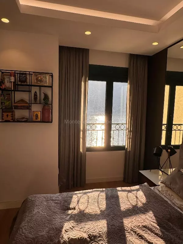 12753 dobrota 7 600x800