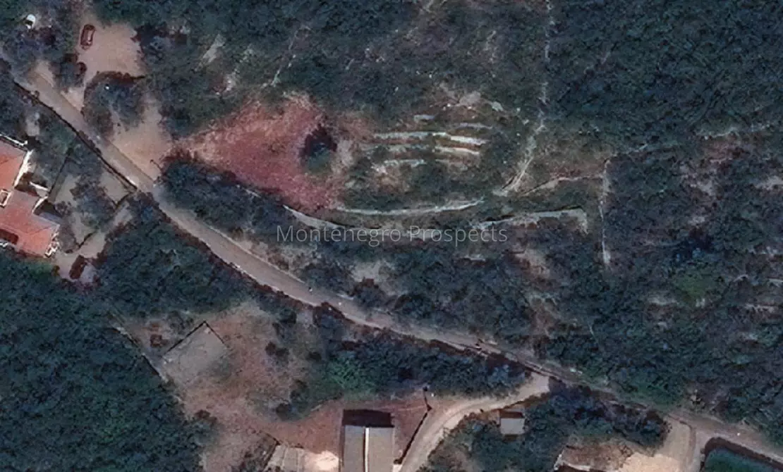 14185 plac blizu mirista