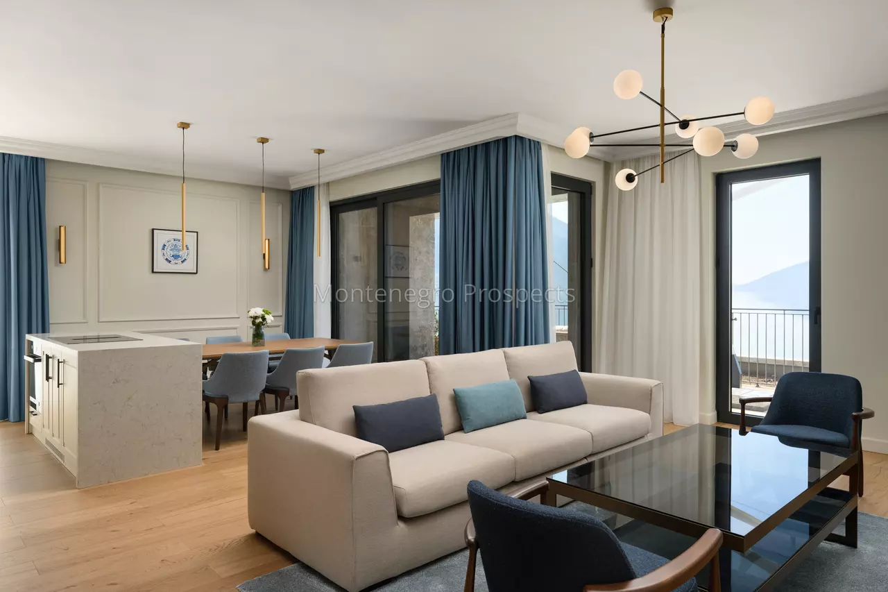 Luxury movenpick beachfront residences in risan kotor bay 1