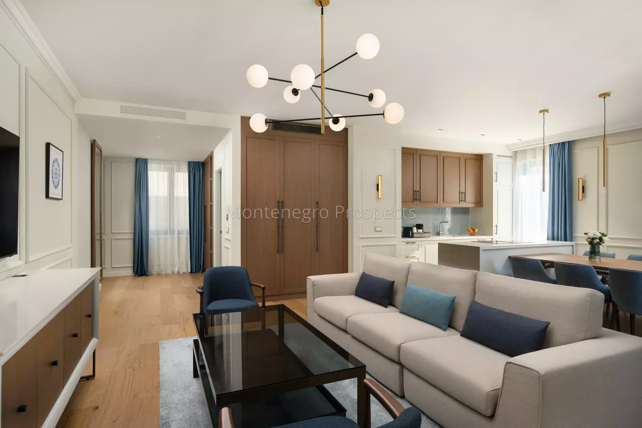 Luxury movenpick beachfront residences in risan kotor bay 12