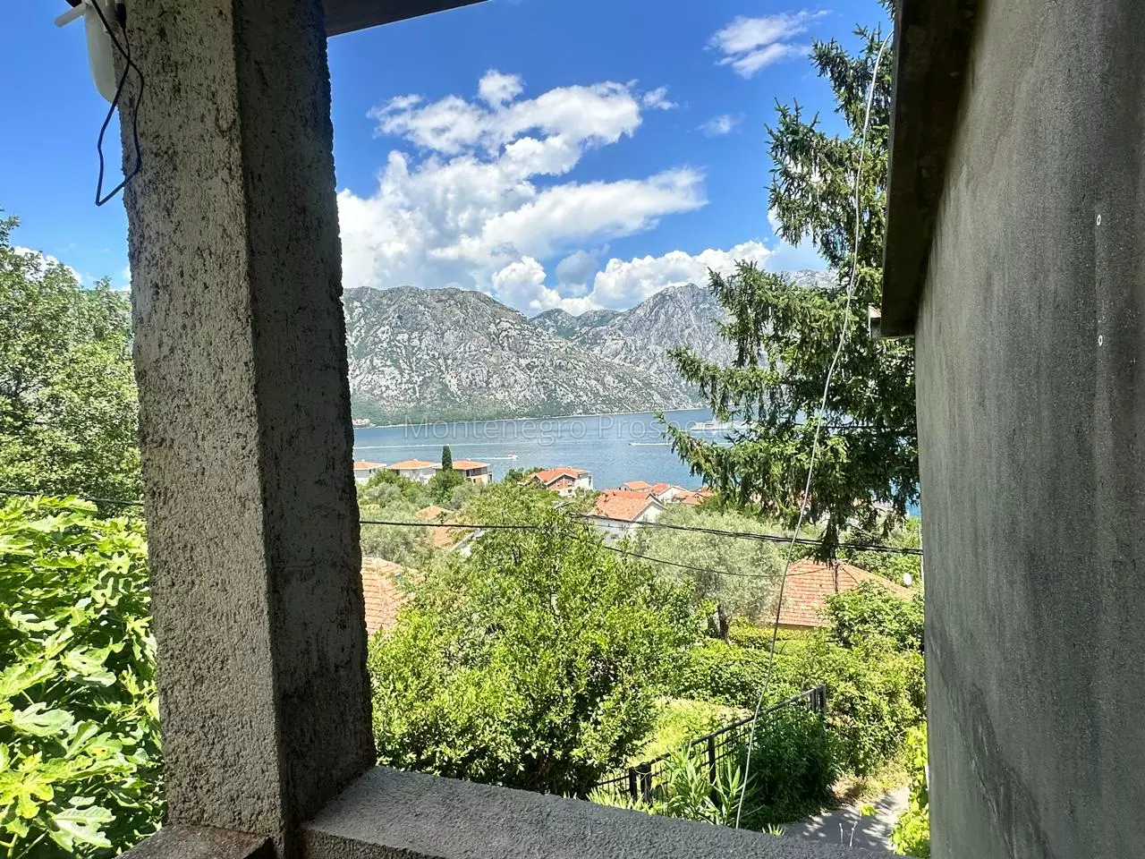 14189 house for renovation kotor 9