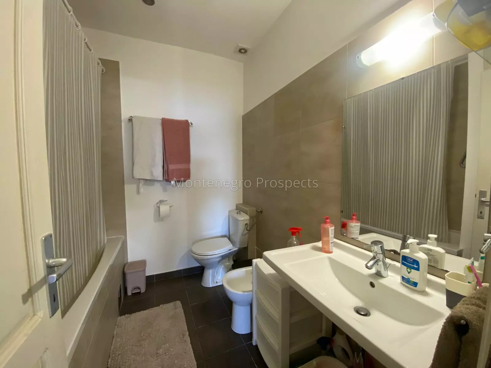 Tw bedroom apartment with seaview perast 4