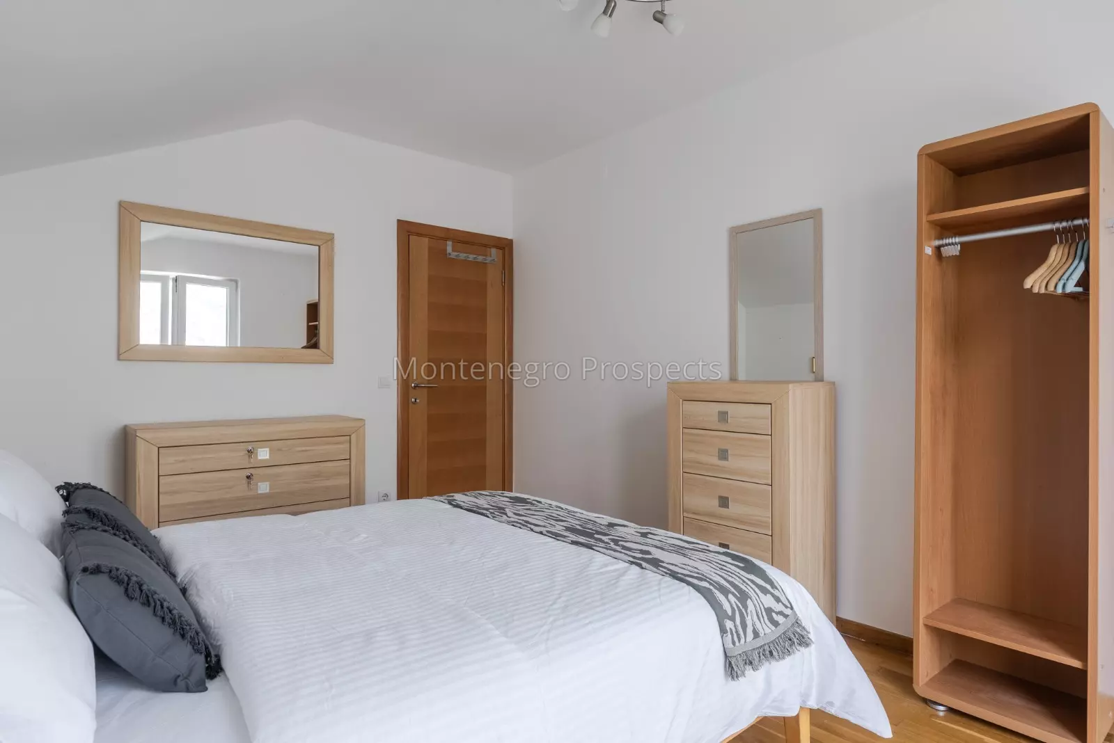 Two bedroom apartment with sea views in prcanj kotor bay 13854 9