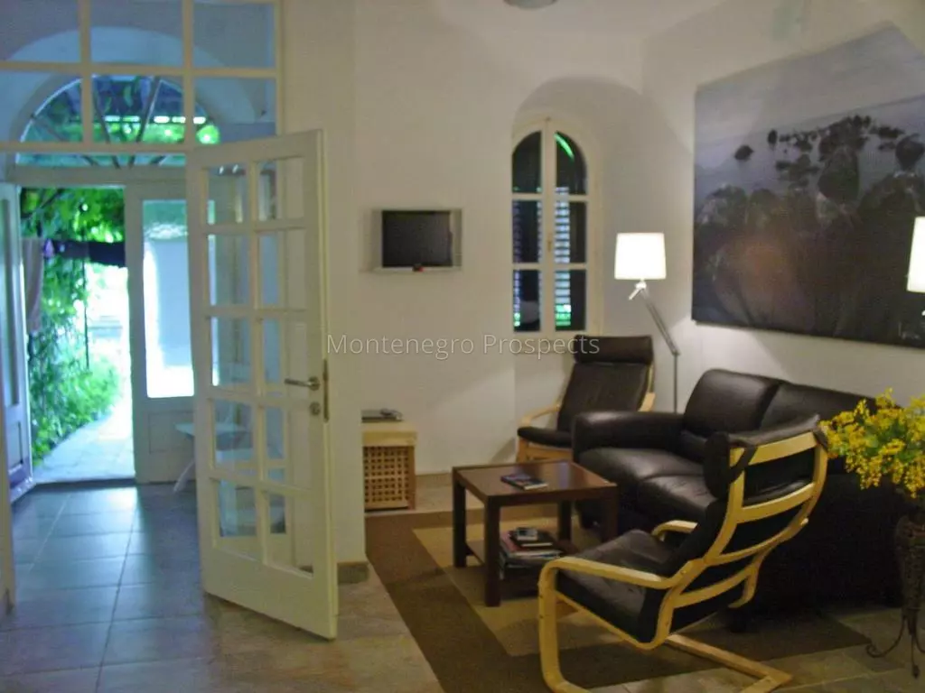 Seafront two bedroom apartment near kotor old town 13859 10