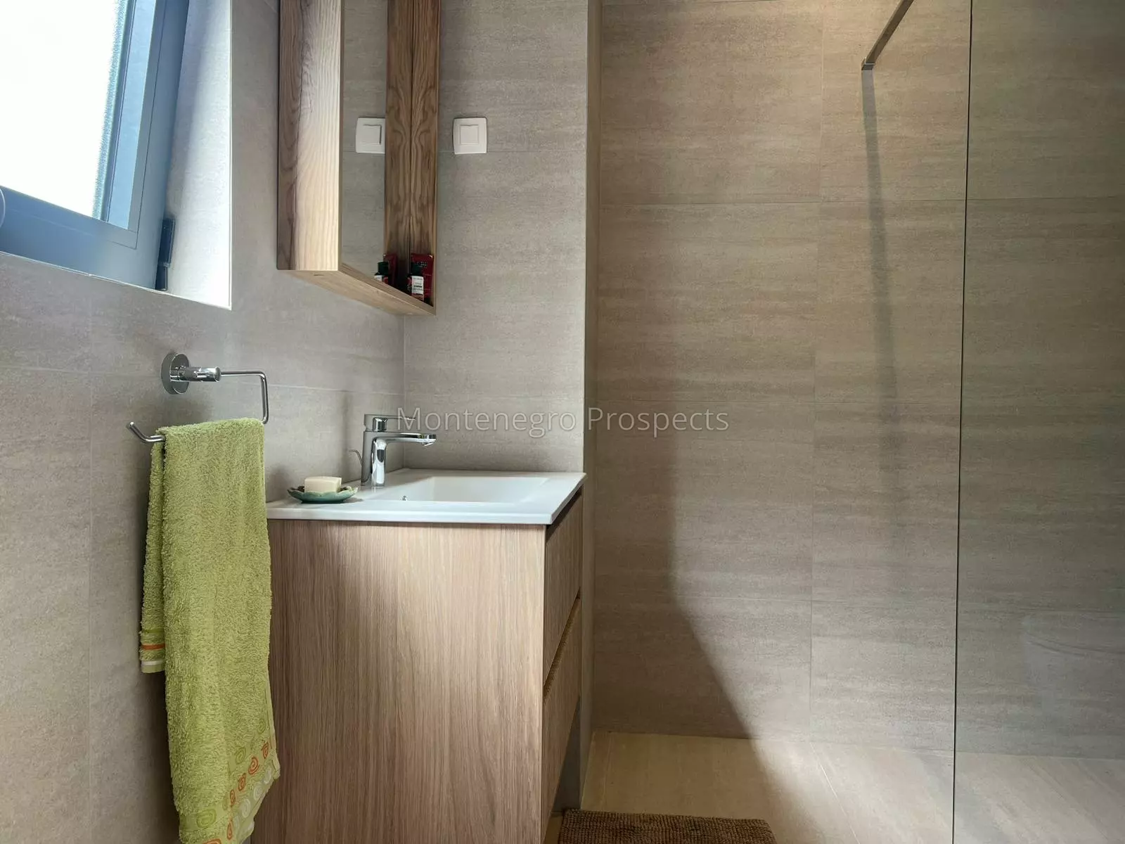 Newly built luxury villa located in kavac 13860 20