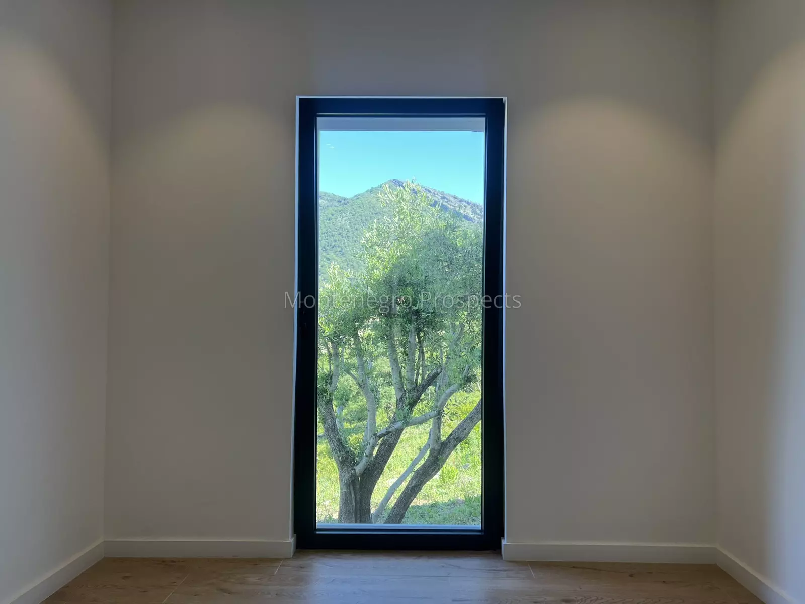 Newly built luxury villa located in kavac 13860 25