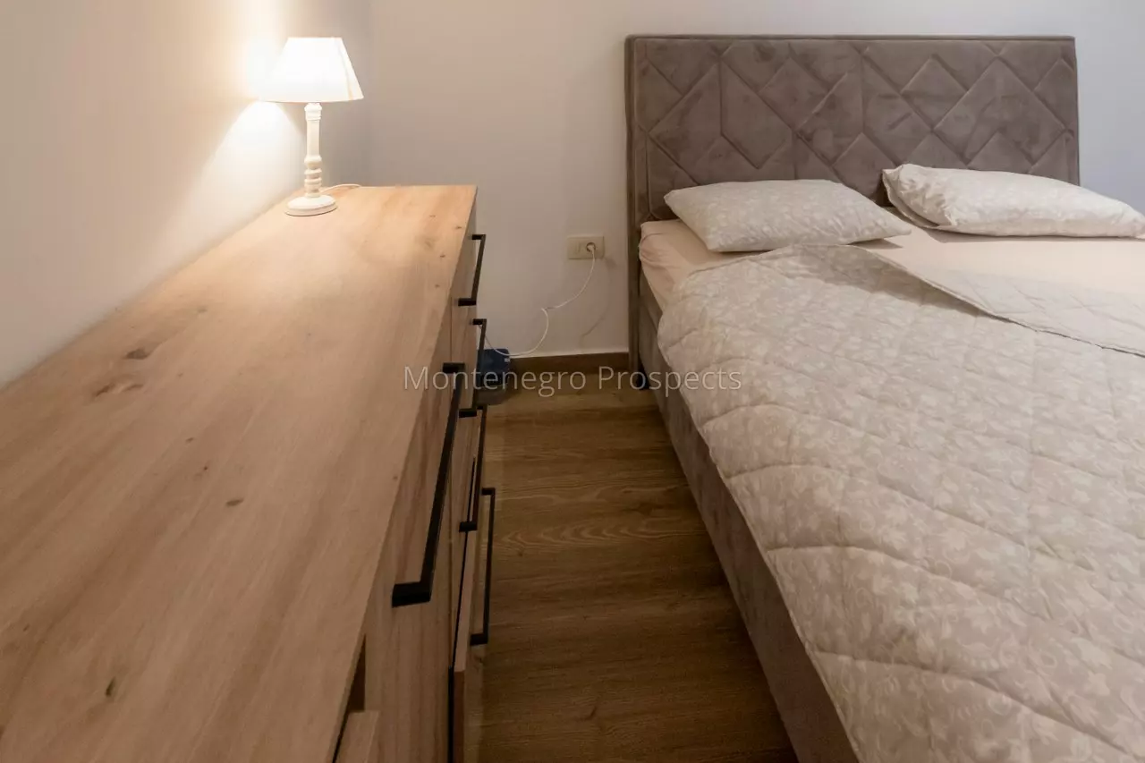 Two bedroom apartment with garage and panoramic sea view on the waterfront   kostanjica kotor 13791 11