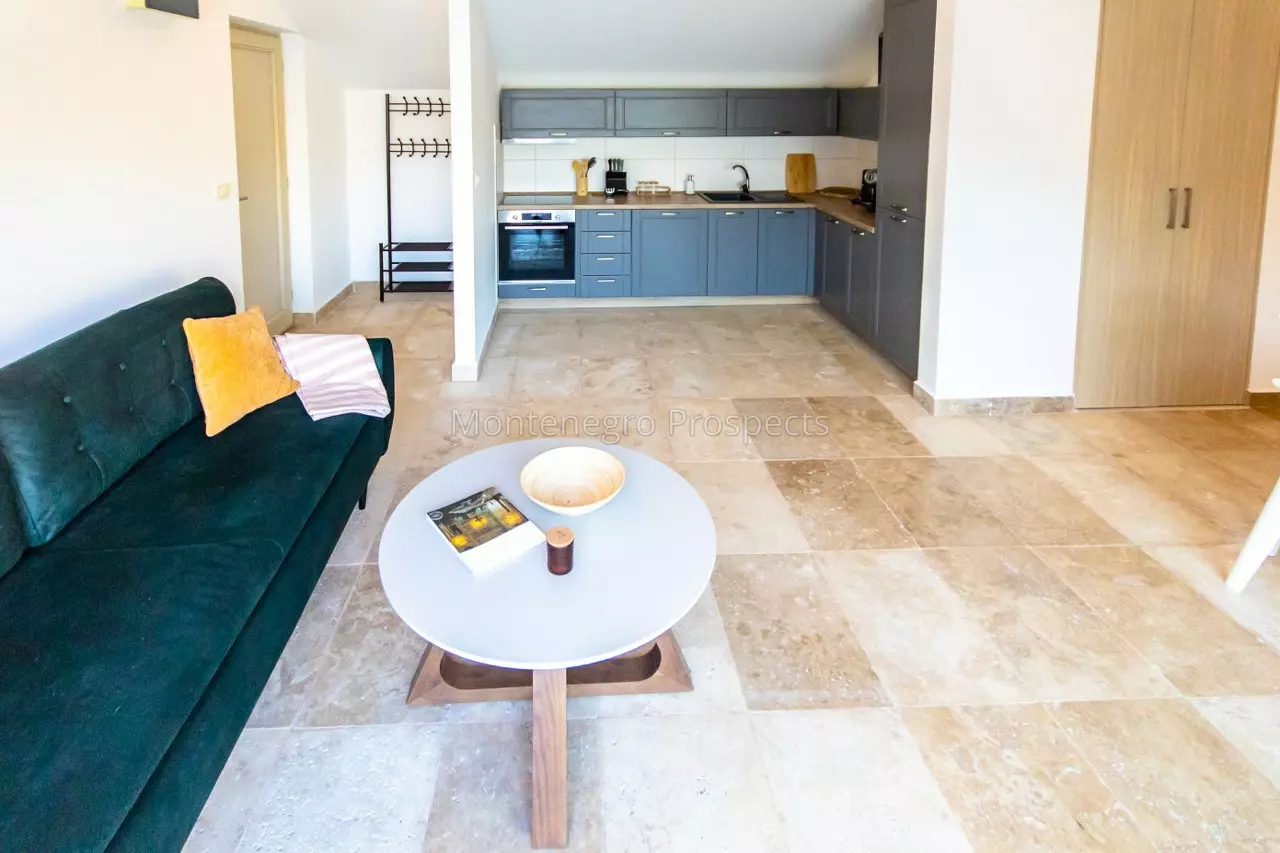 Two bedroom apartment with garage and panoramic sea view on the waterfront   kostanjica kotor 13791 25