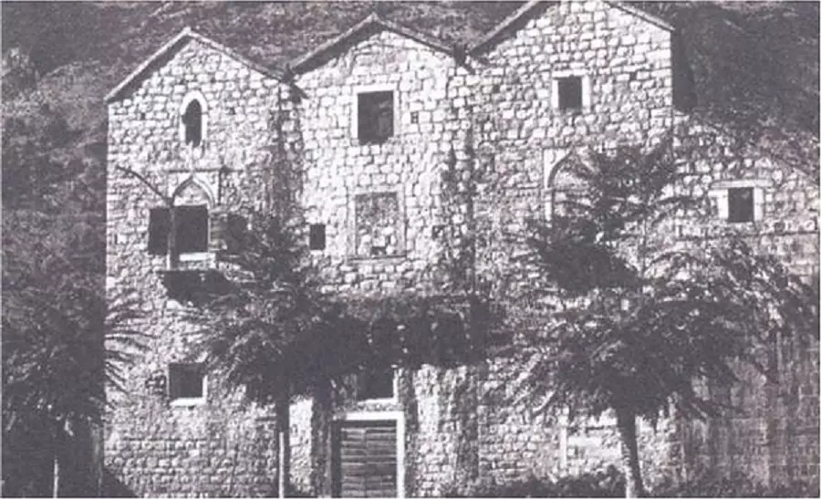 14056 tre sorelle arhivska foto jpeg