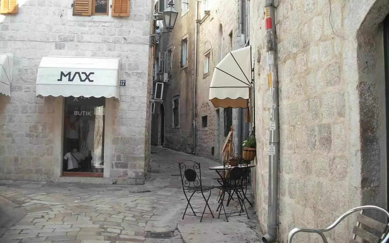 Kotor street table chair boutique